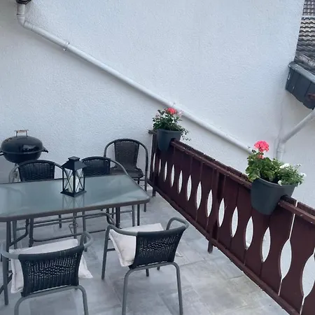 아파트 Relaxen Im Alten Winzerhaus Og 레크
