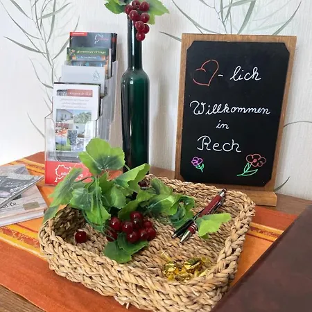 아파트 Relaxen Im Alten Winzerhaus Og 레크
