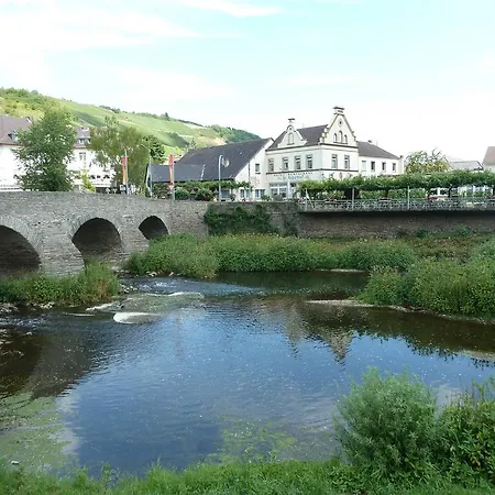 Relaxen Im Alten Winzerhaus Og 아파트 *