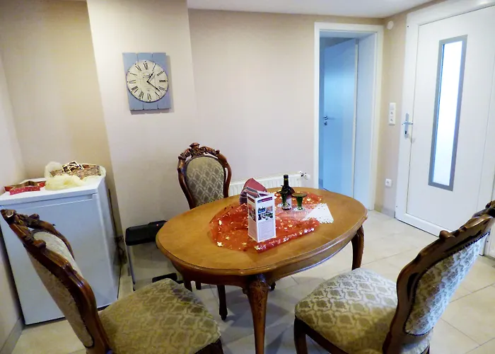 Relaxen Im Alten Winzerhaus Og Appartamento Rech