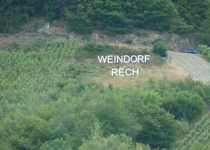 Relaxen Im Alten Winzerhaus Og Appartamento Rech